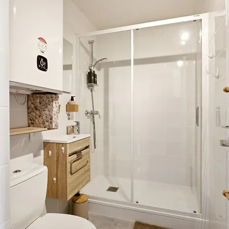 Horizon And Sea - Renovated Seaview Apartamento